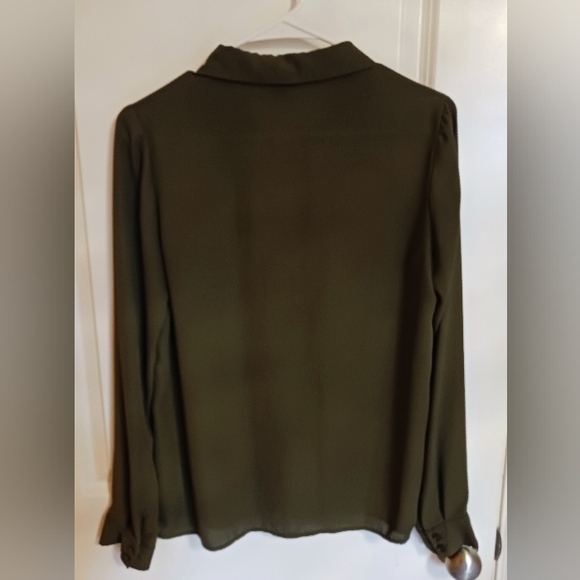 Blouse - Picture 2 of 3